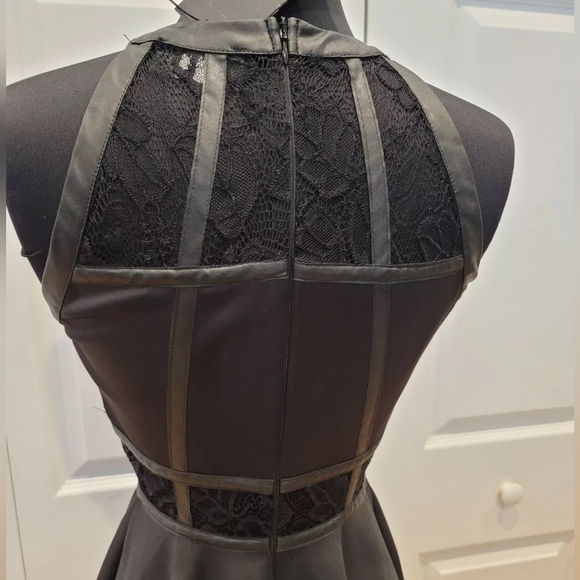 AX Paris sexy black lace sheer panel insert mini skater party dress S 4 - Picture 5 of 7